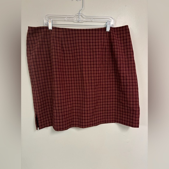 Venezia Dresses & Skirts - Venezia plaid mini skirt
